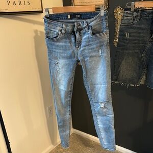 Kut from the Kloth Women's Light Blue Distressed Jeans